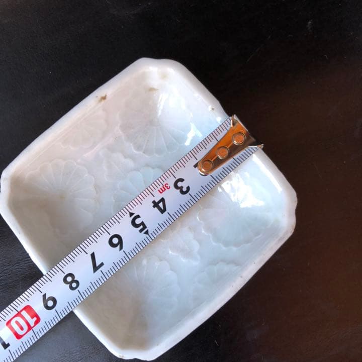 購入 古美術品◼️蔵から超美しい真っ白な珍しいお皿が出て来ました