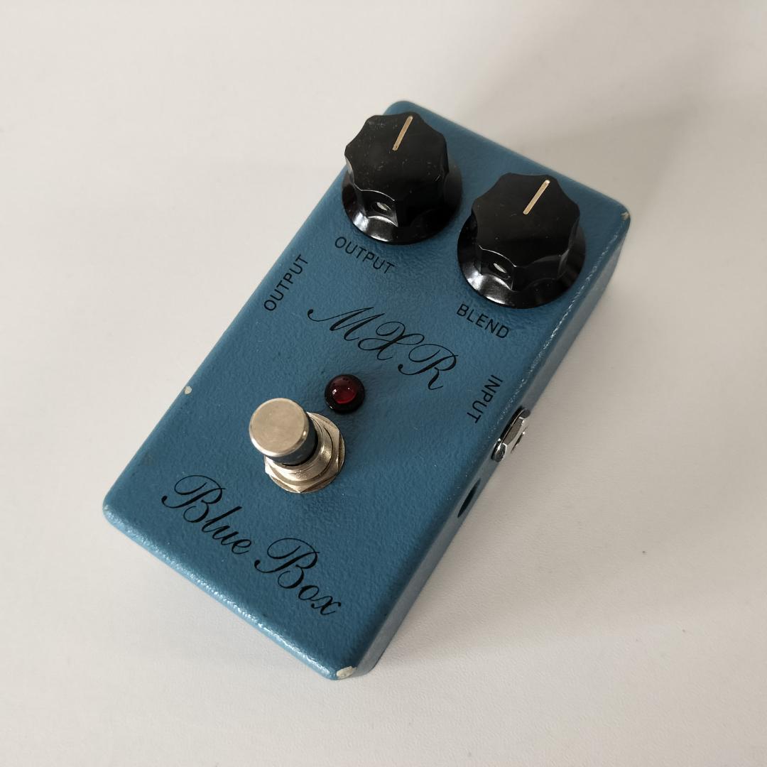 MXR Blue Box オクターブファズ スクリプトロゴ