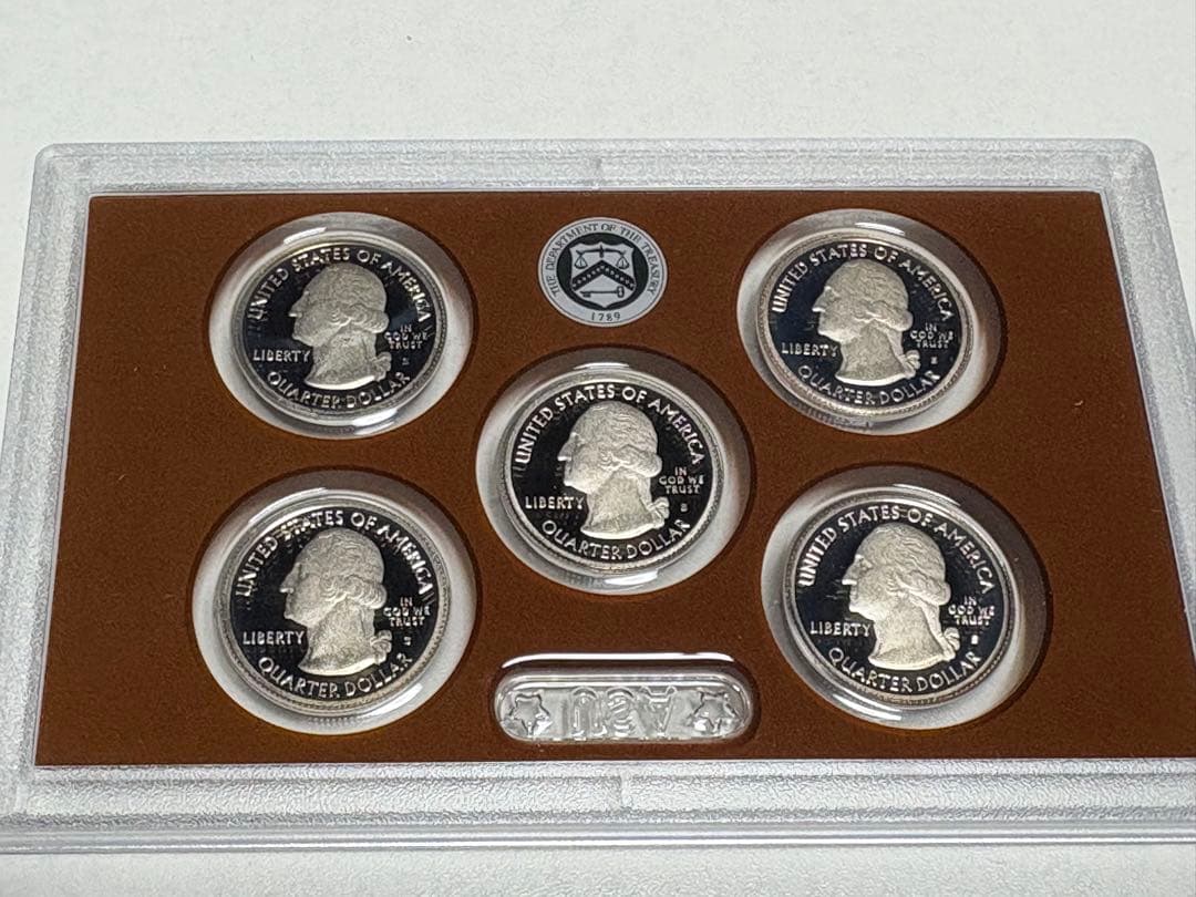 プルーフ貨幣セット】アメリカ ミントセット ③ - メルカリ