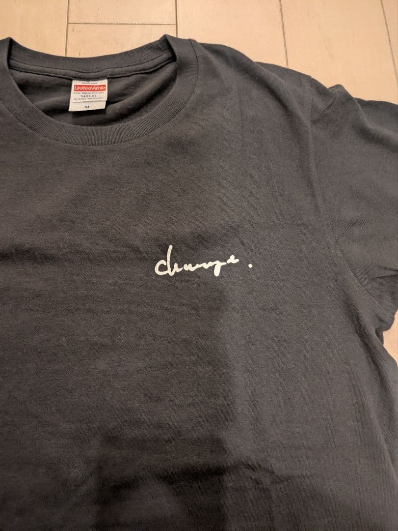 横山健 × チバユウスケ コラボフォトTシャツ photo by 石井麻木 - メルカリ