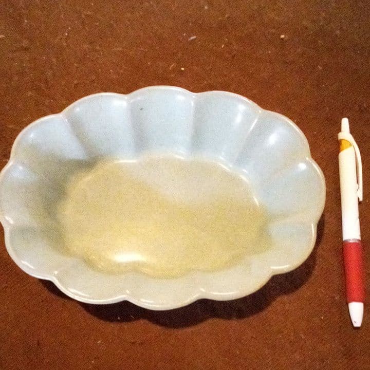 中国陶磁器　南宋官窯　蓮弁鉢