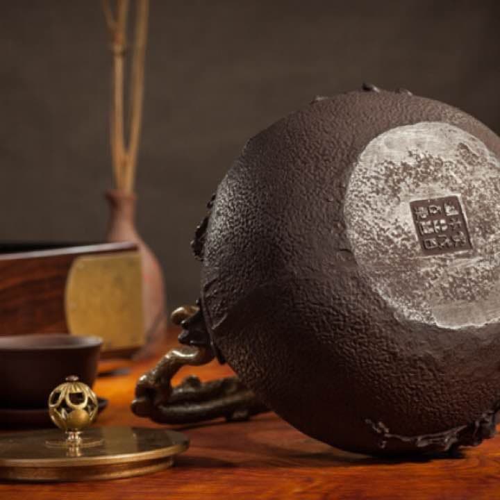 YZ 鉄器 急須 伝統工芸 手作り 鉄分補給 鉄瓶　021