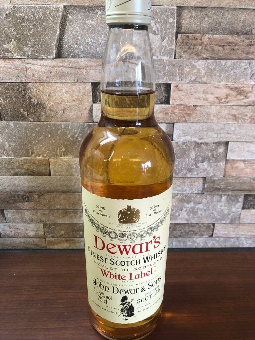 希少！旧旧ラベル。Dewar's White Label 750ml 43% 特級 デュワーズ ホワイトラベル 【赤紋章】 Dewar's White Label FINE