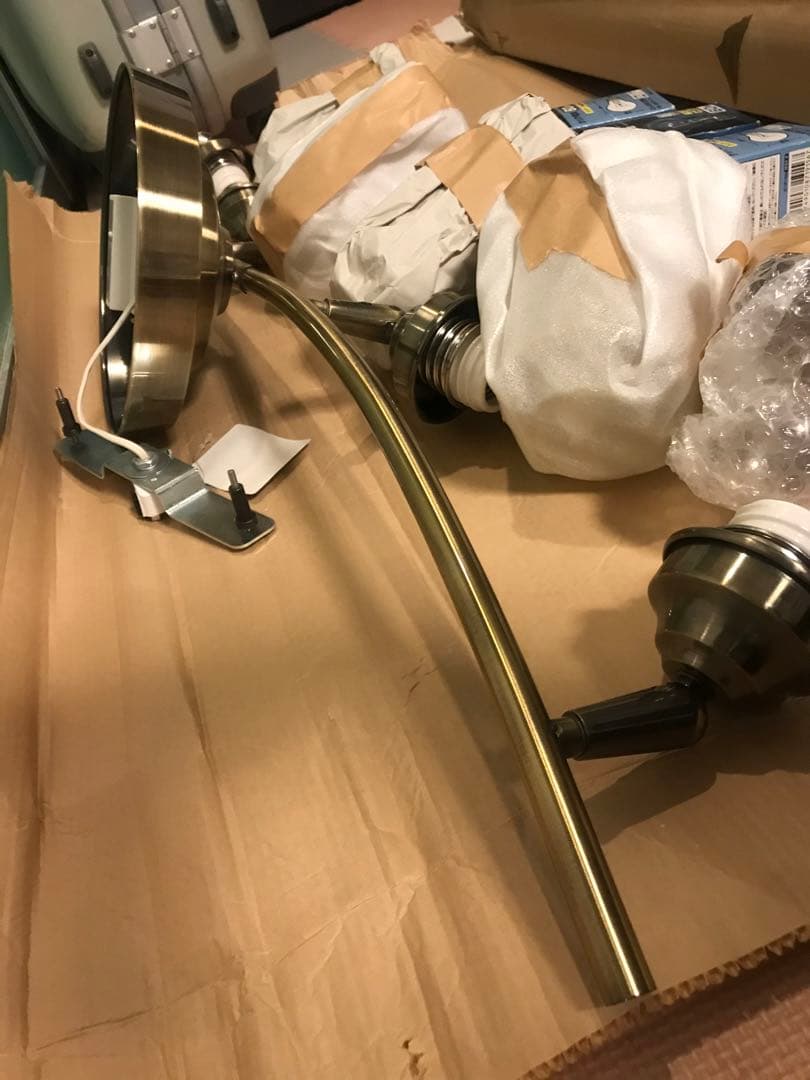 美品シーリングライト（シャンデリア）ガラス4灯ビーカンパニーb-company