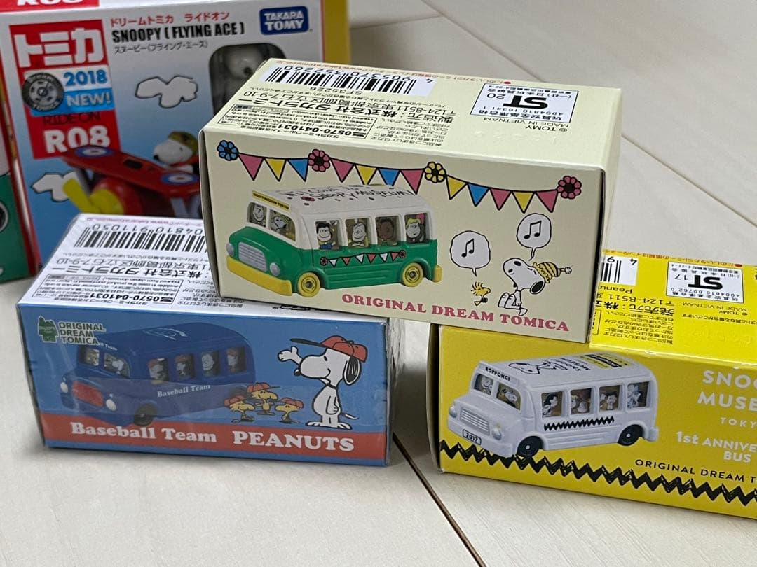 最終値下げ!! 値段交渉も受け付けます！ SNOOPY×トミカ 新品未開封