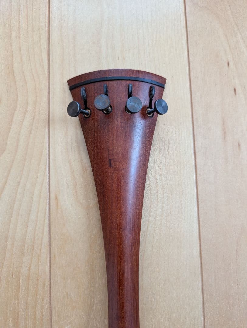 超希少 Bogaro & Clemente チェロテールピース