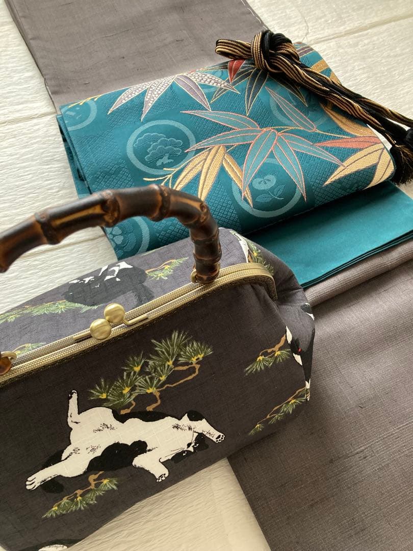 ❤️着物お出かけbag 猫と松　バンブーハンドルbag