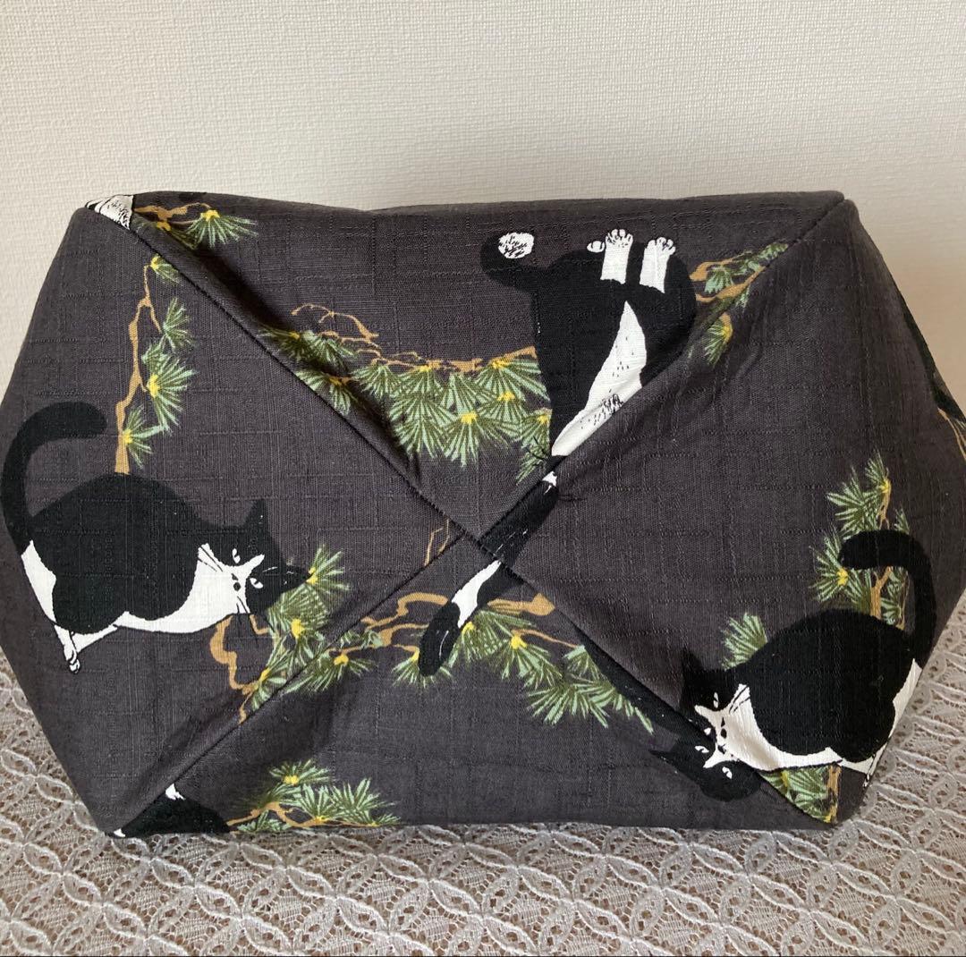 ❤️着物お出かけbag 猫と松　バンブーハンドルbag