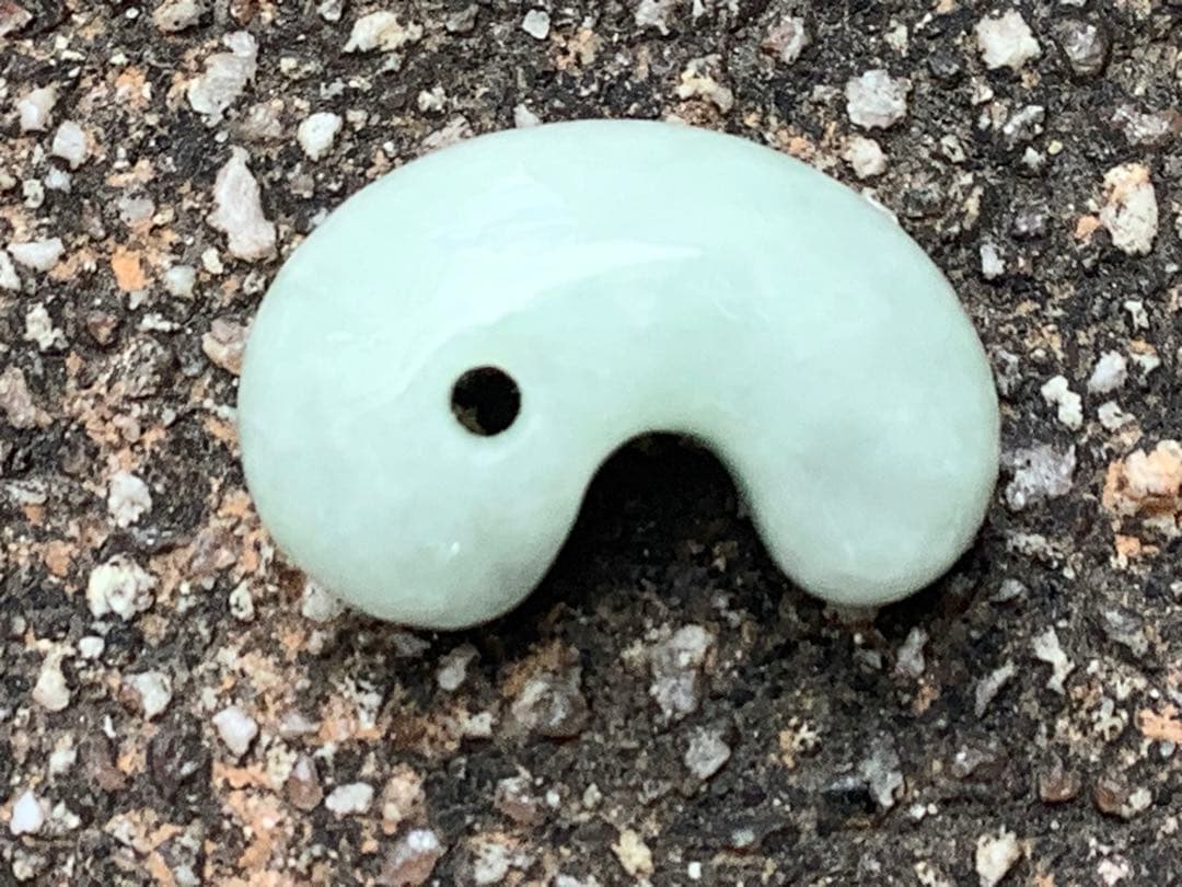 ✳神様からの授かり*糸魚川翡翠勾玉 極上高品質端材使用 縁起