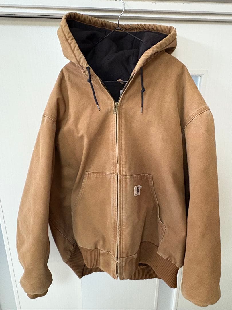 Carhartt フード付きボンバージャケット