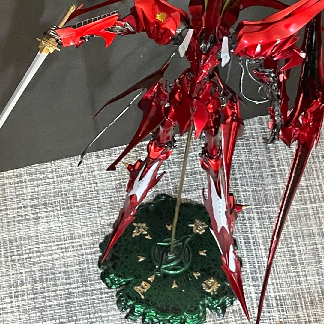 海洋堂ガレージキット　FSS \"超\"騎士団機 ［焔星］1／100 塗装完成品