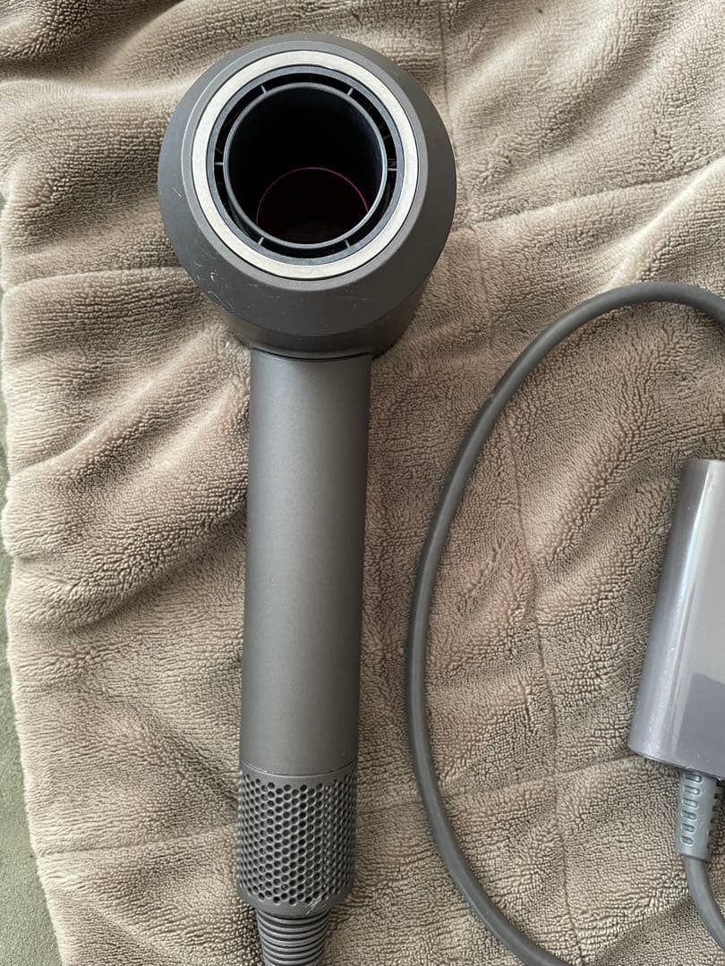 ダイソン　ドライヤー　HD08