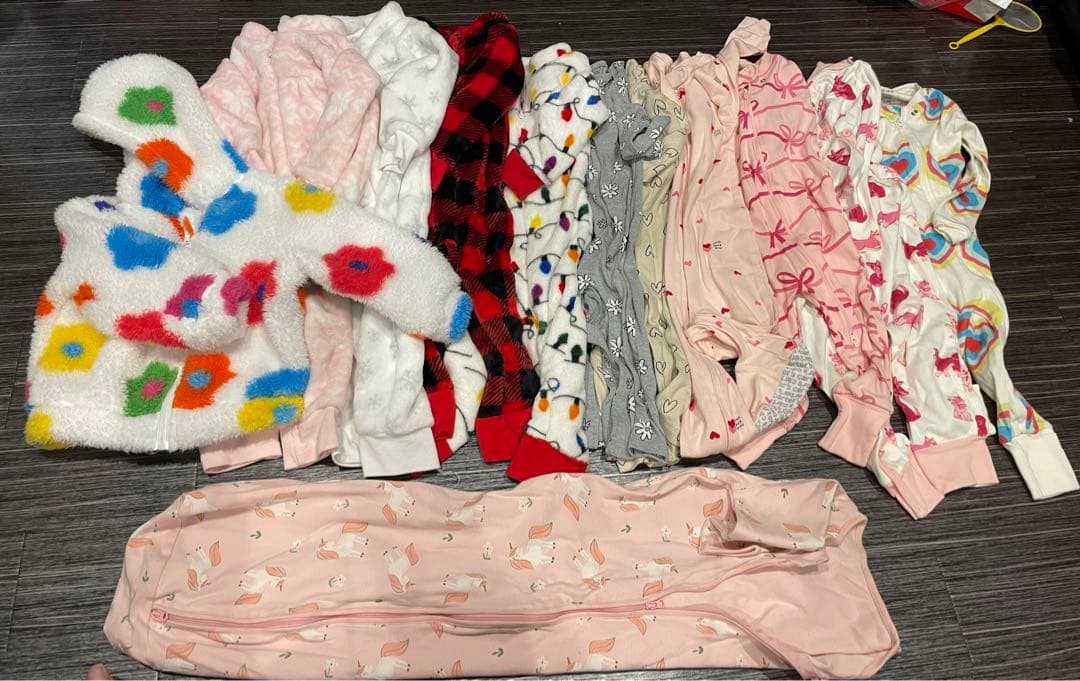 美品！アメリカブランドベビー服セット　カーターズ