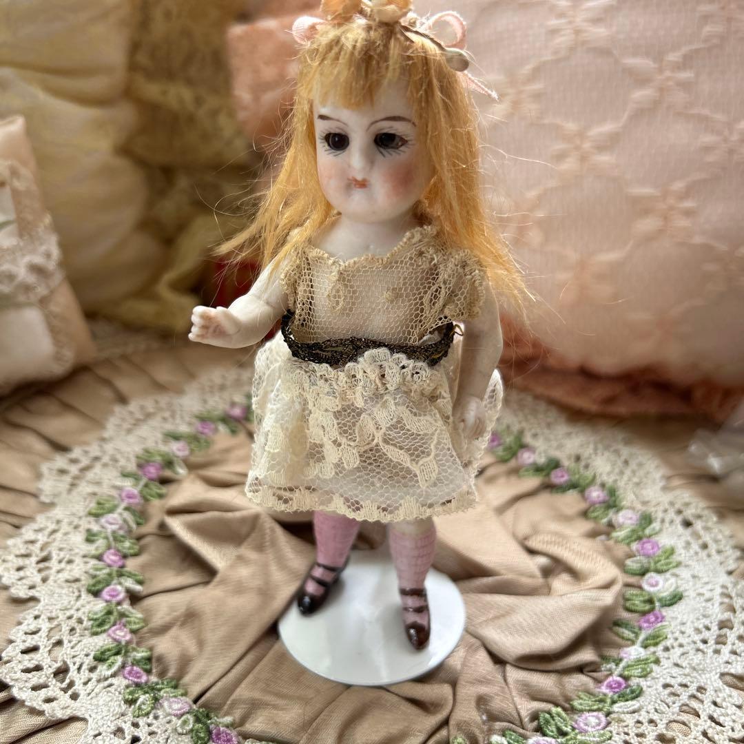 アンティークビスクドールミニョネットSWCドイツ製くまさん付き