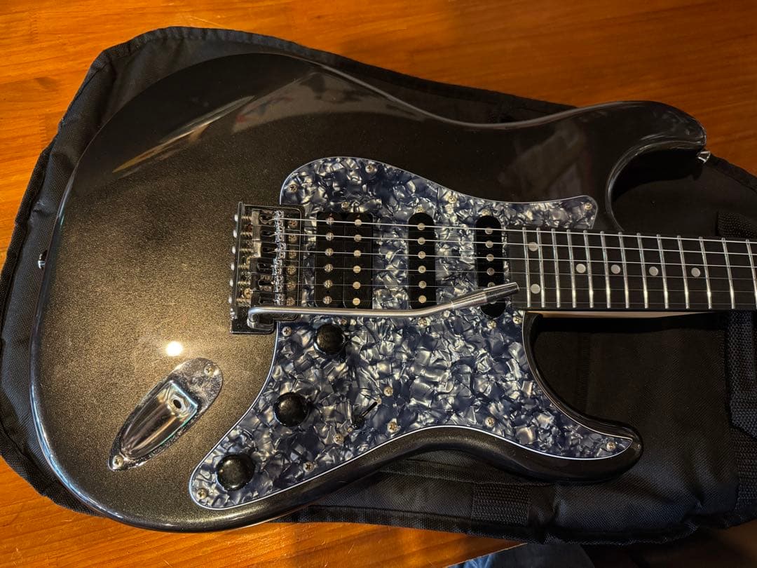 Laid Back LST-3HZ モディファイ ストラトタイプ