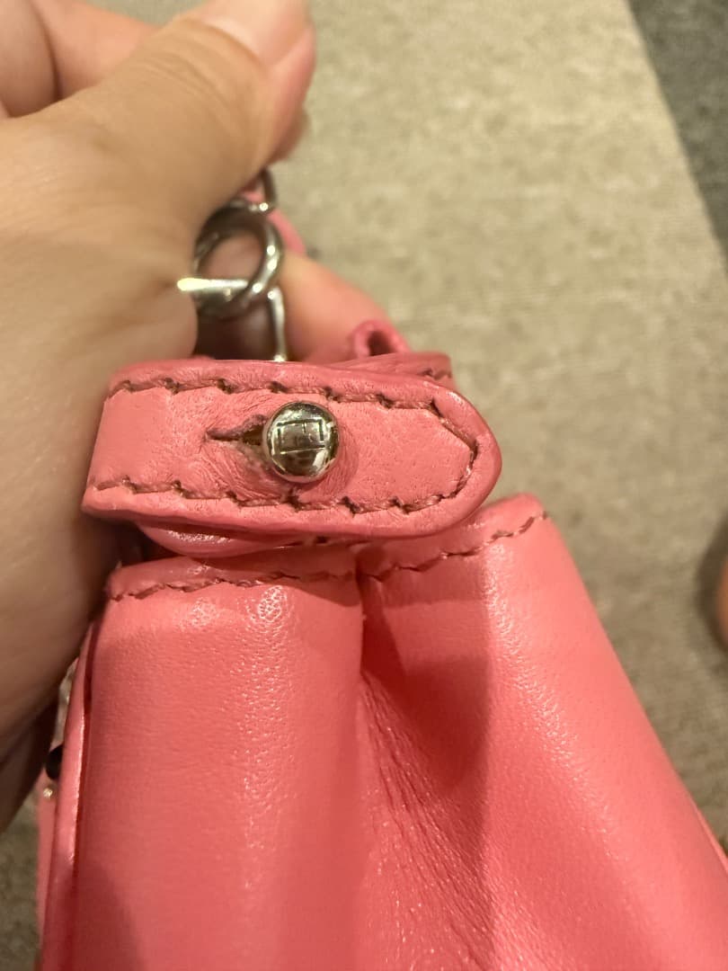 お*K様 FENDI ビジュー付きパーティーバッグ ピンク