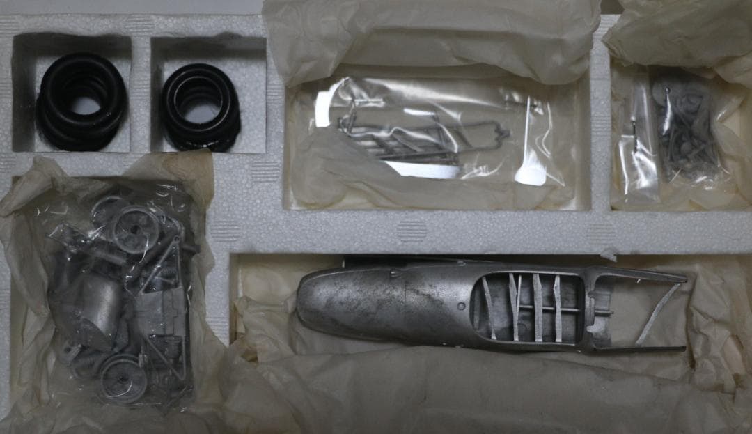 希少ウィールズ・ファインキャスト製メタル組立キット　ブラバムＢＴ２４　１／２４