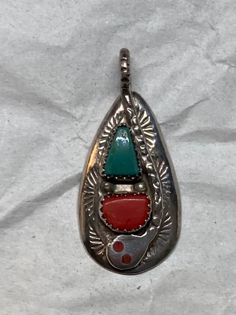 ミズ 刻印 ズニ族 ターコイズ SILVER ペンダント 楽天市場】【FUNNY公式ストア】 ズニ族 ターコイズ インレイ