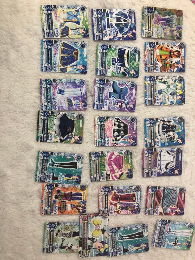 ☆バインダー3つ➕アイカツカード約300枚☆ - メルカリ