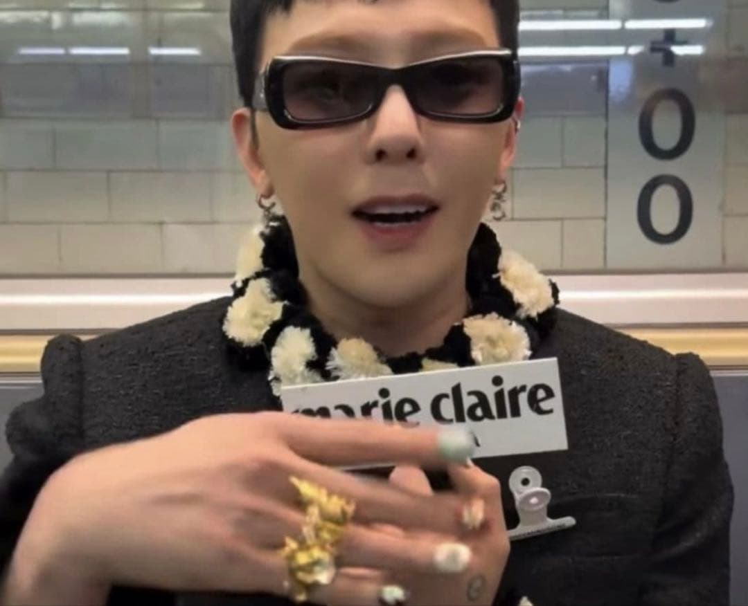 即完売品 CHANEL 猫ブローチ クリスマス限定 2025 - メルカリ