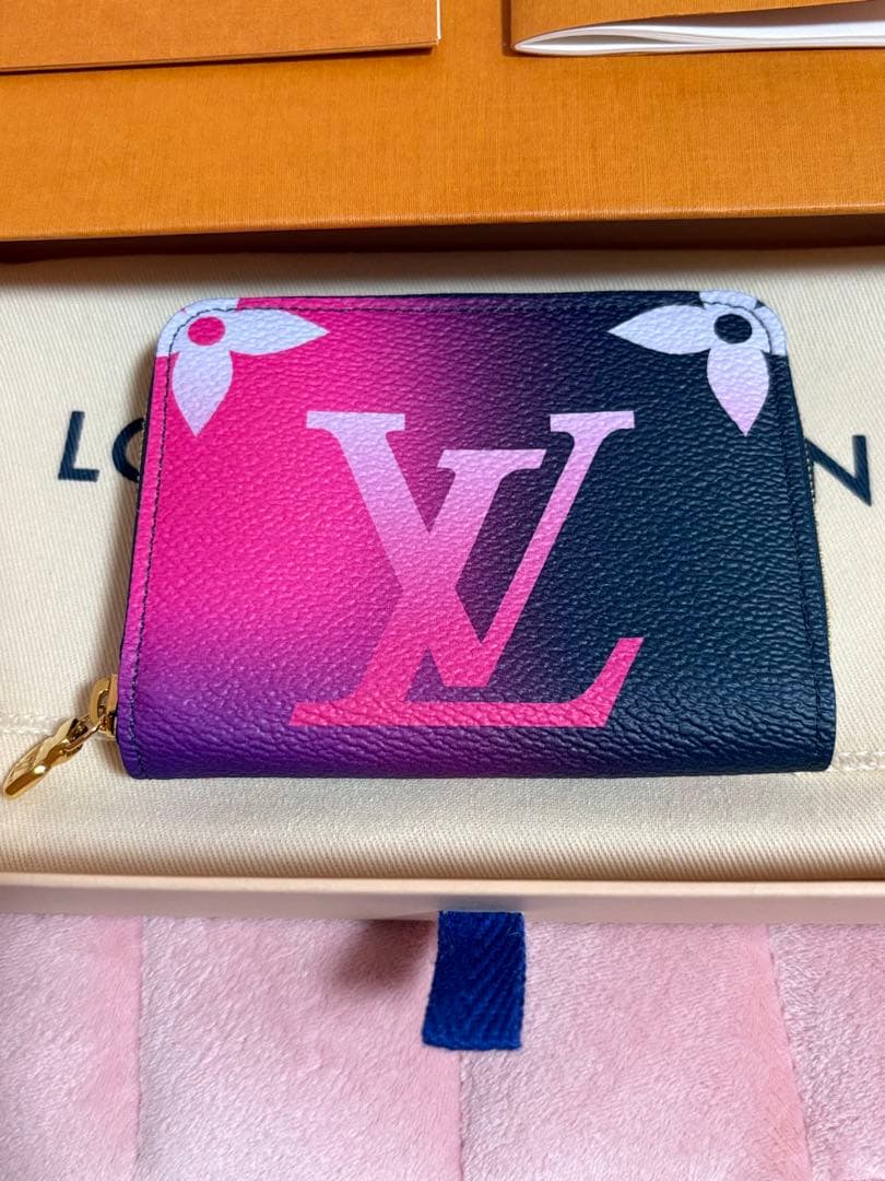 よし様最終ルイヴィトン スプリングインザシティミッドナイトフューシャパース