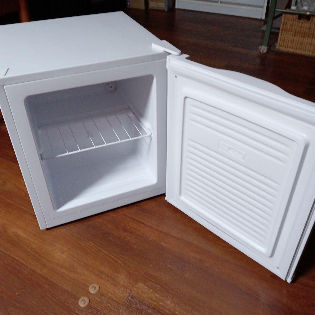 ホワイト冷凍庫 C-Pentane