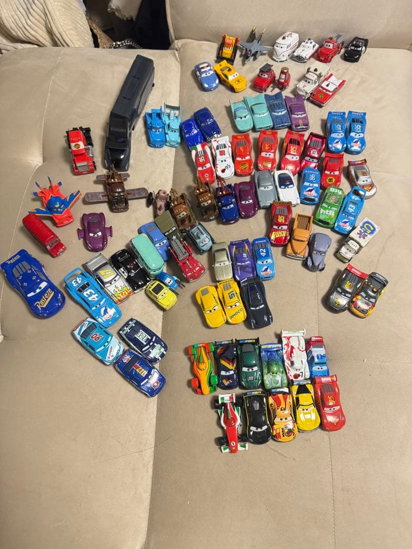カーズ　マテル　トミカ　まとめセット　80台越え 被りなし