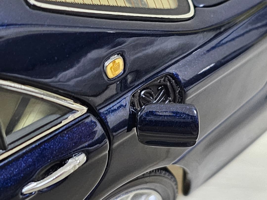 トヨタ 18クラウン ミニカー ダークブルー