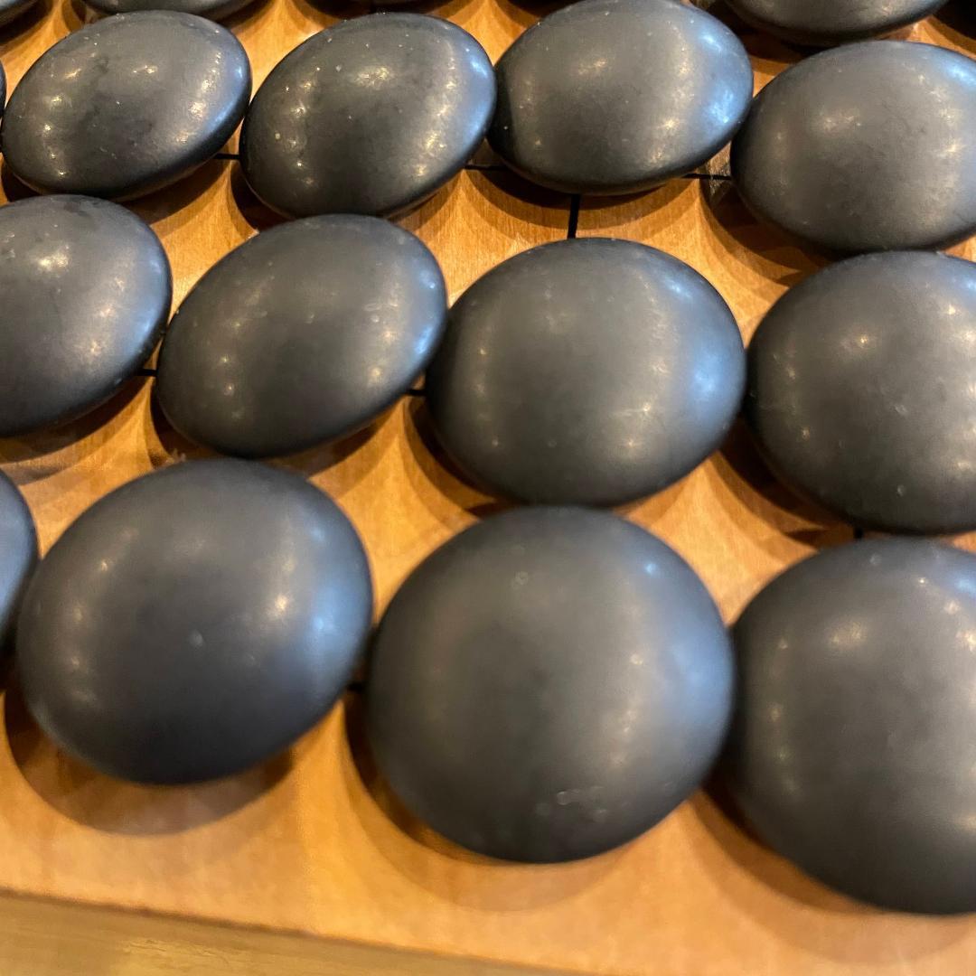 碁盤 本榧 5.7寸 碁石付きセット 桐カバー及び桐碁笥箱付き K2467