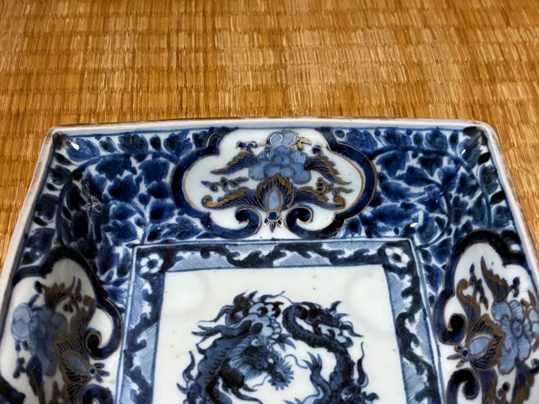 古伊万里 藍錦 金彩 染付 【渦福】龍紋の四方鉢 木箱付 四方角皿 時代物