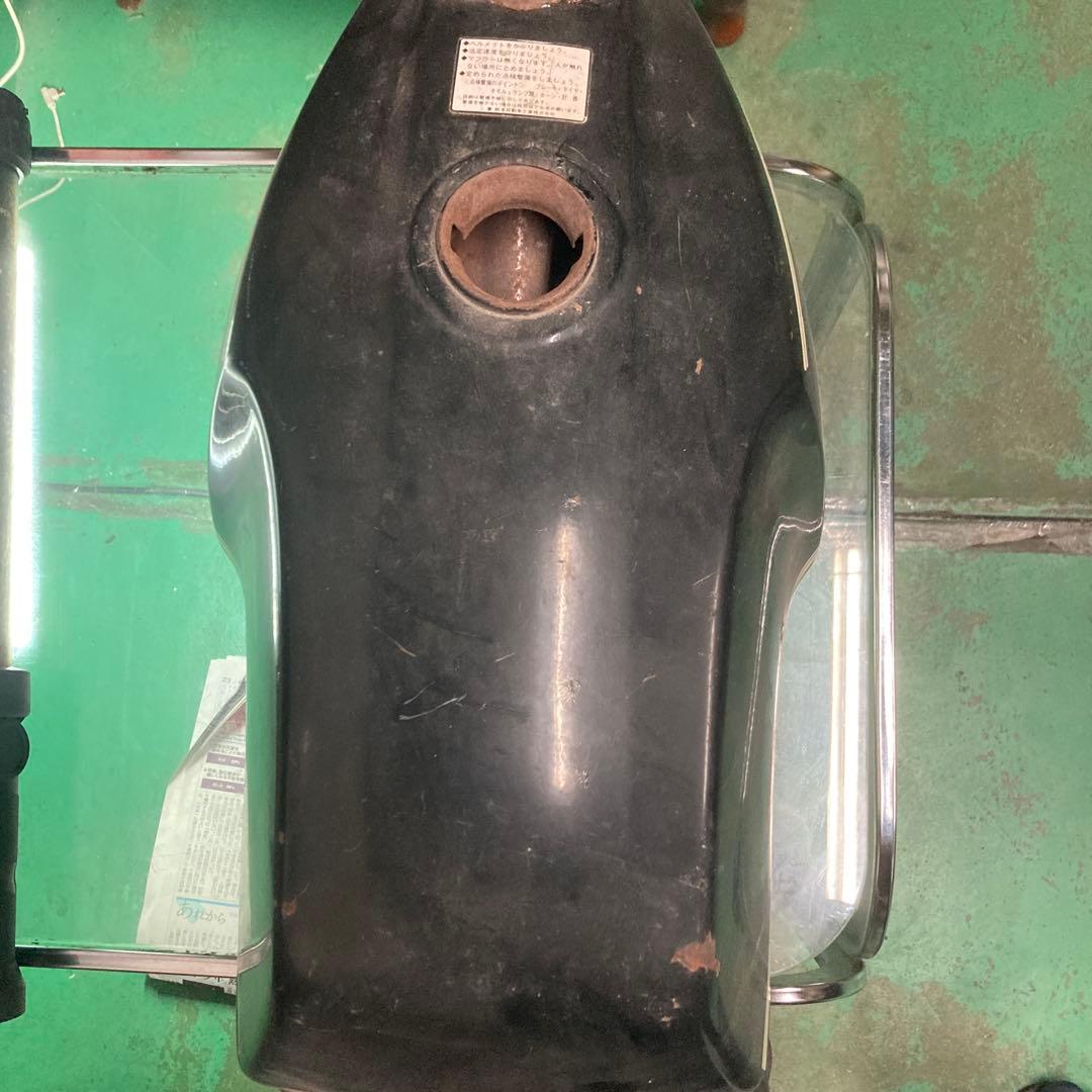 SUZUKI GSX400,250eザリバイクタンク 黒 錆あり