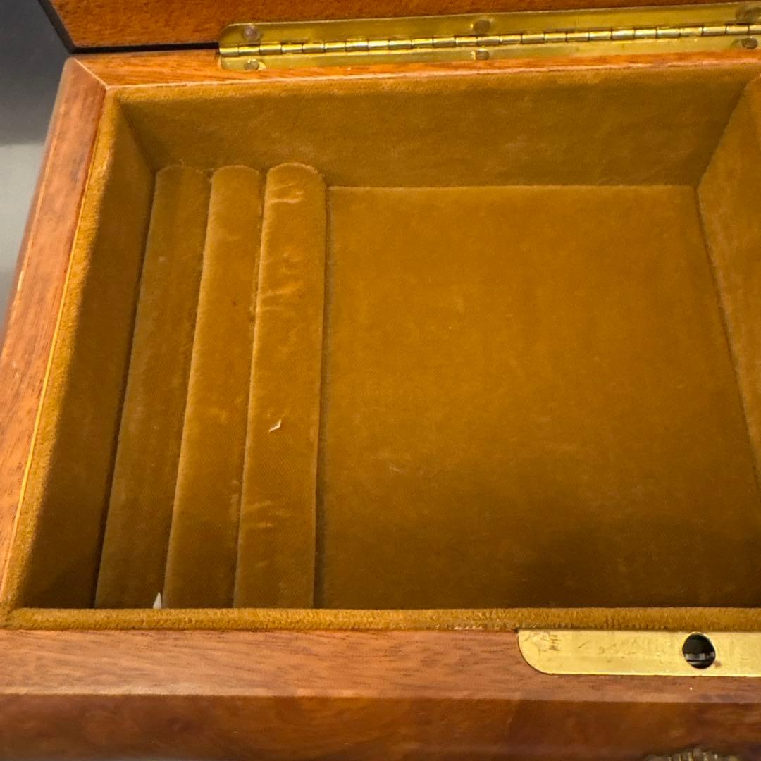 Gueissaz-Jaccard 木製オルゴール