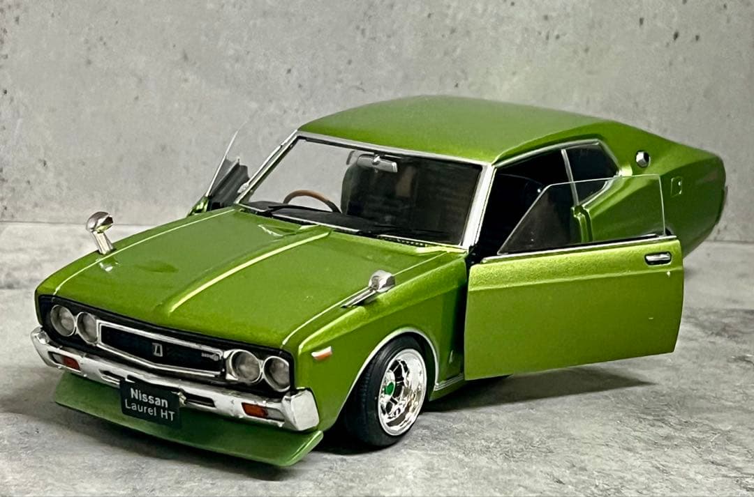 国産名車 1/24 ローレル カスタム ガレージ ジオラマ 旧車 ミニカー ZⅡ