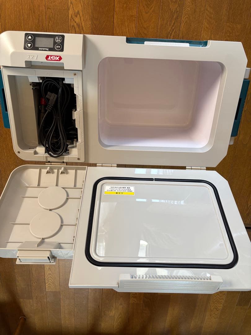 動作確認済み　Makita マキタ　CW001G 18v 20L 充電式保冷温庫