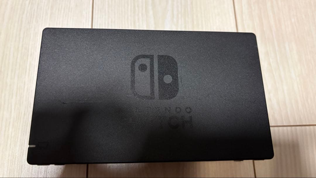 【完品】Nintendo Switch 本体＋純正プロコン＋純正キャリングポーチ