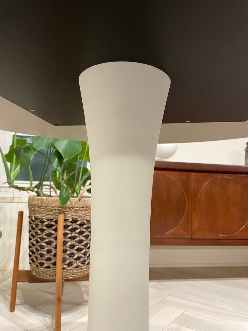 ［美品］BoConcept New Yorkテーブル（アッシュセラミック）