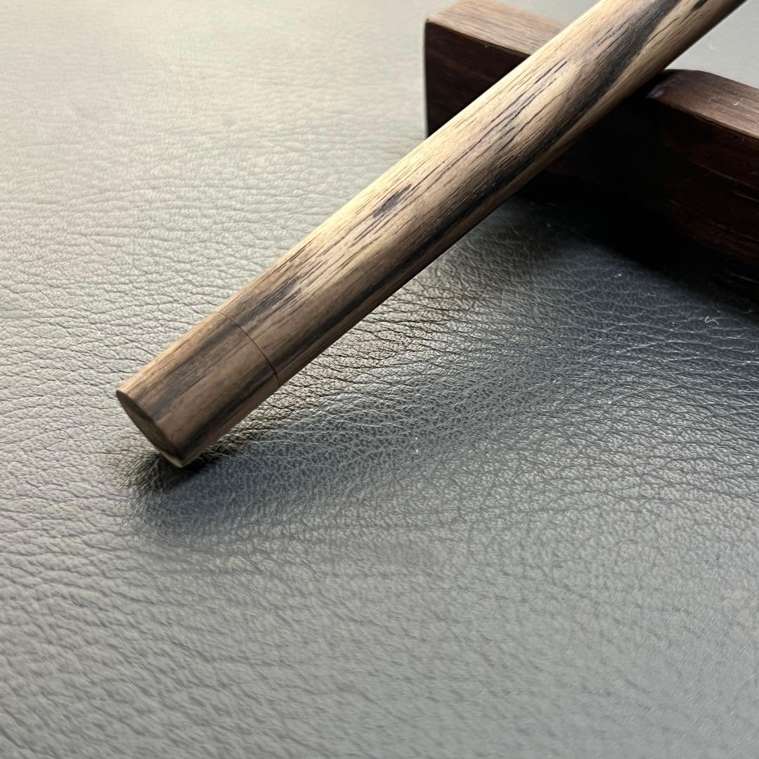 37黒柿墨流し　木製キャップ芯ケース　木目揃え　無塗装