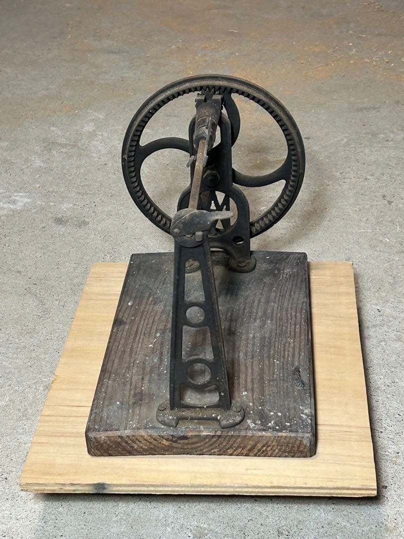 稀少/アンティーク/当時物/蔵出し/古道具/鉄製/木製/糸巻き機 - メルカリ