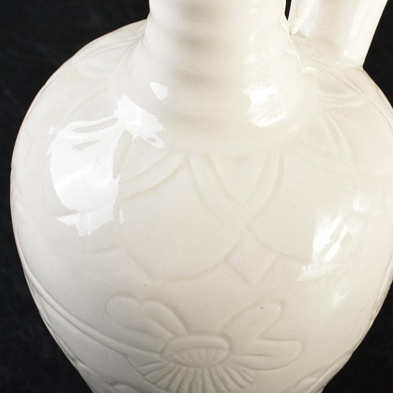 中国　徳化窯白磁　刻蓮花文　浄瓶　V　R7252