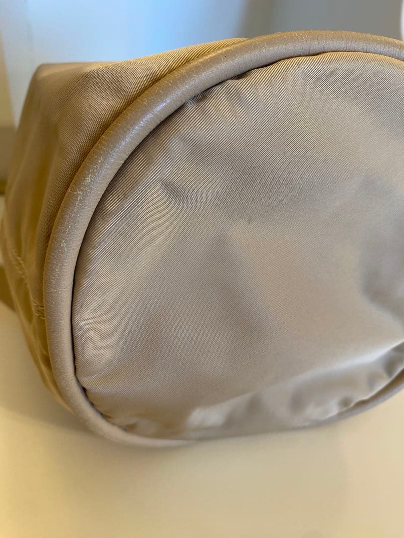 【お値下げ】セリーヌCELINEベージュ ナイロン 巾着型 ショルダーバッグ