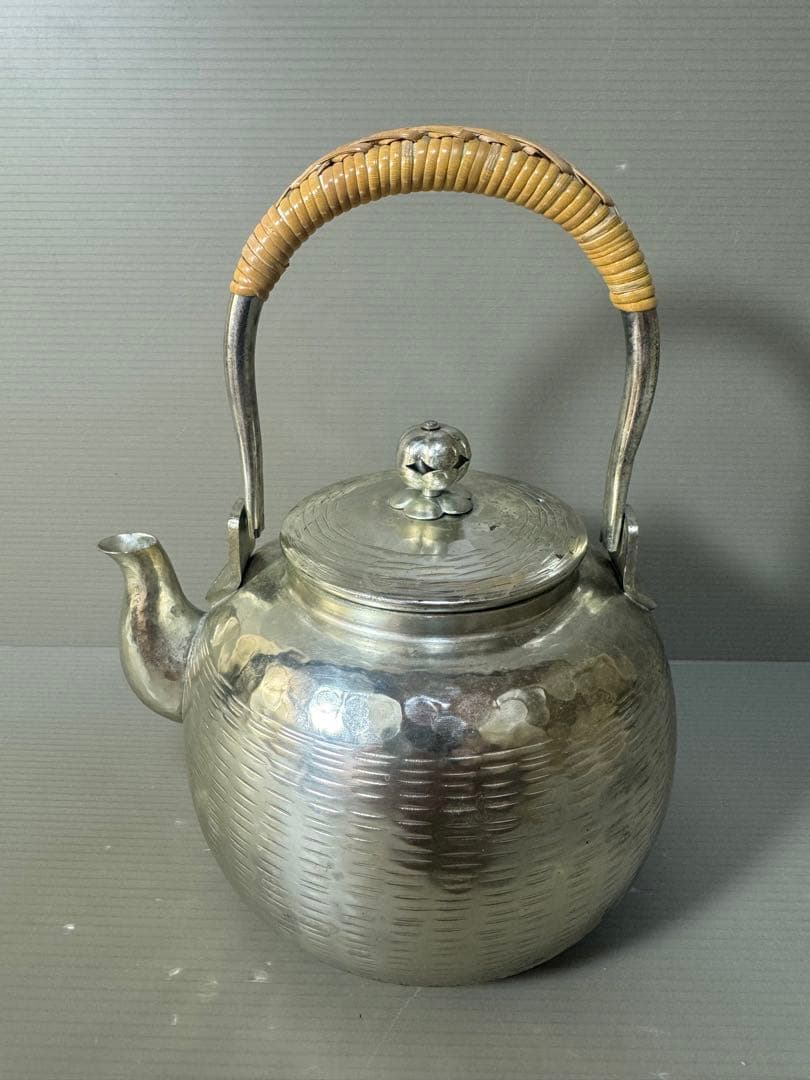 2509 急須　『いぶし銀』『底黒』『丸型』『湯沸』『水注』　茶道具 茶器 | ref. / Web Store