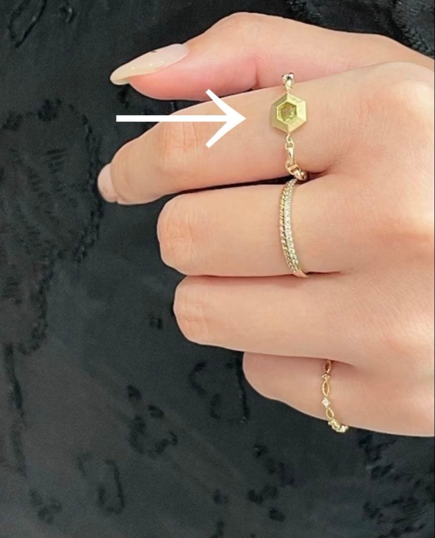 K10ゴールド ペリドット　六角形　リング　シエナロゼ　チェーンリング