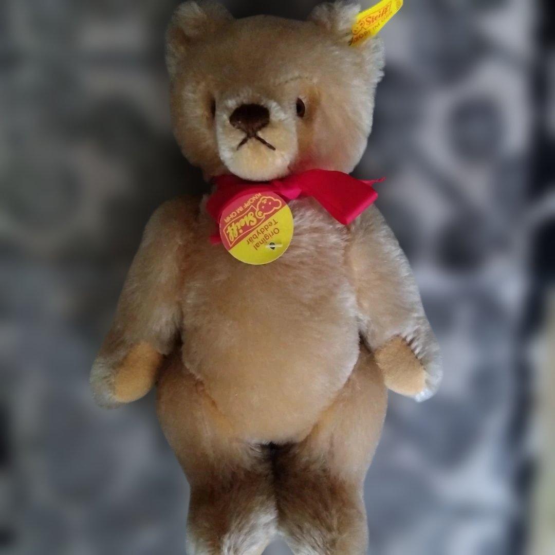 シュタイフ　オリジナル・テディベア（身長25センチ）