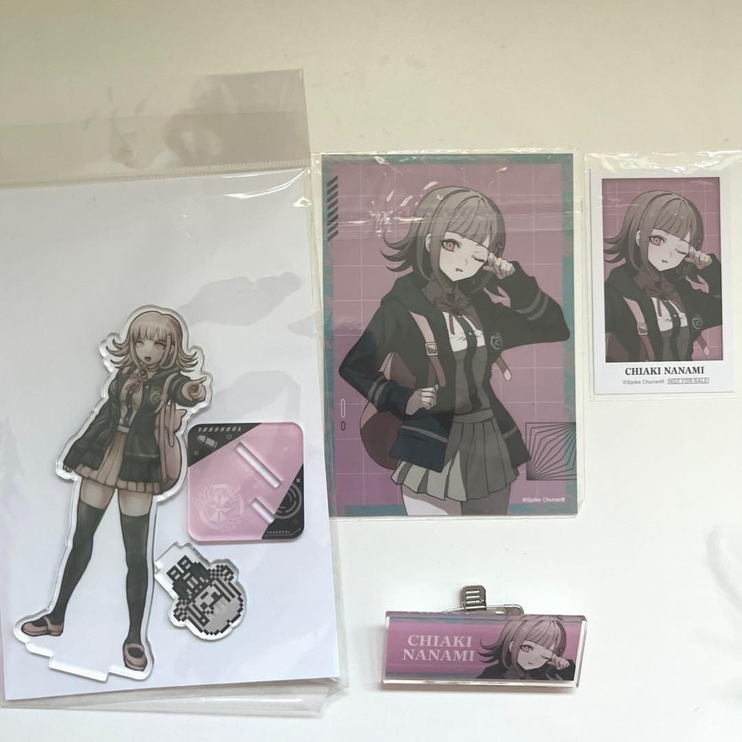 ダンガンロンパ 七海千秋 ウサミ おしおき缶バッジ 他13点まとめ売り