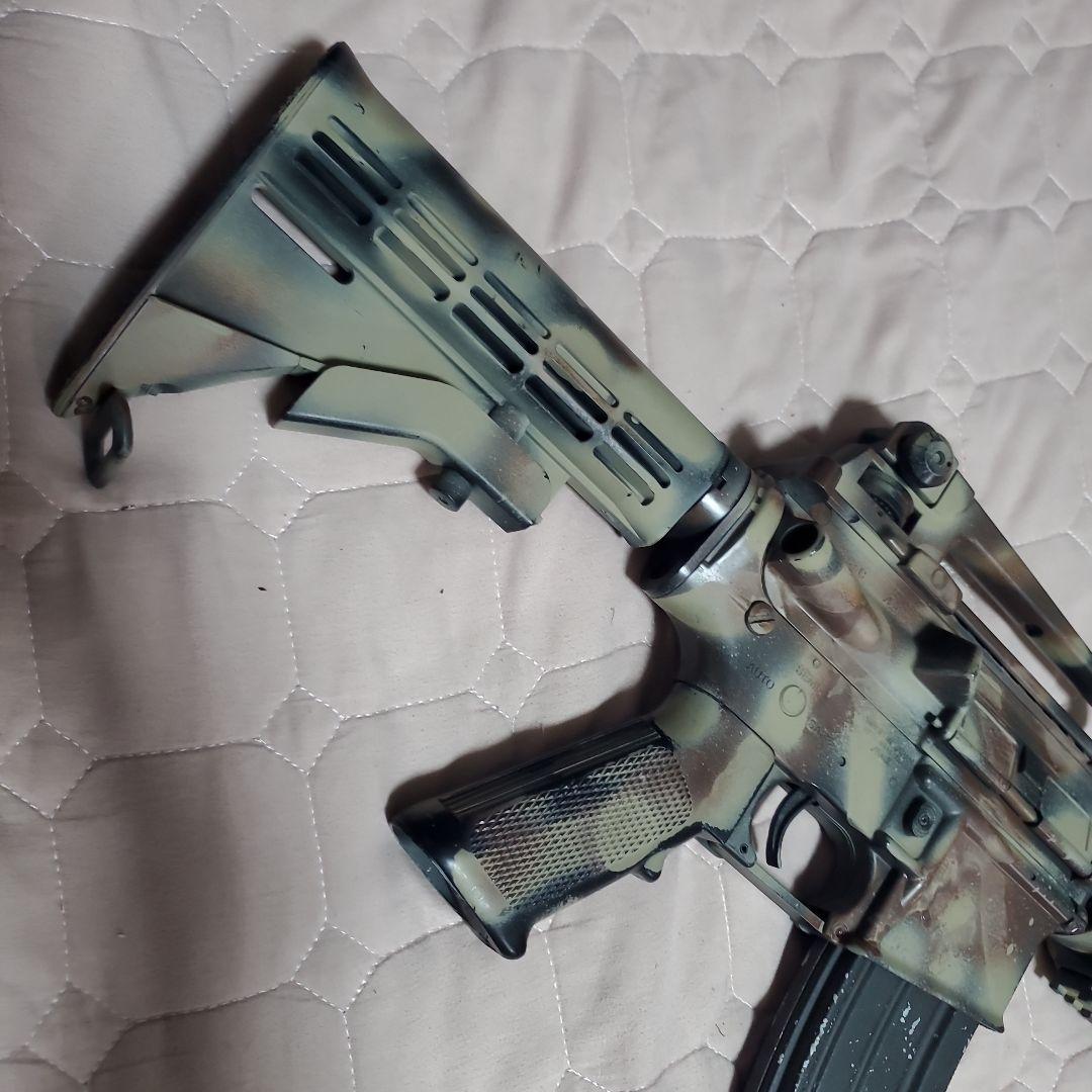 東京マルイ 迷彩塗装 M4A1 電動ガン