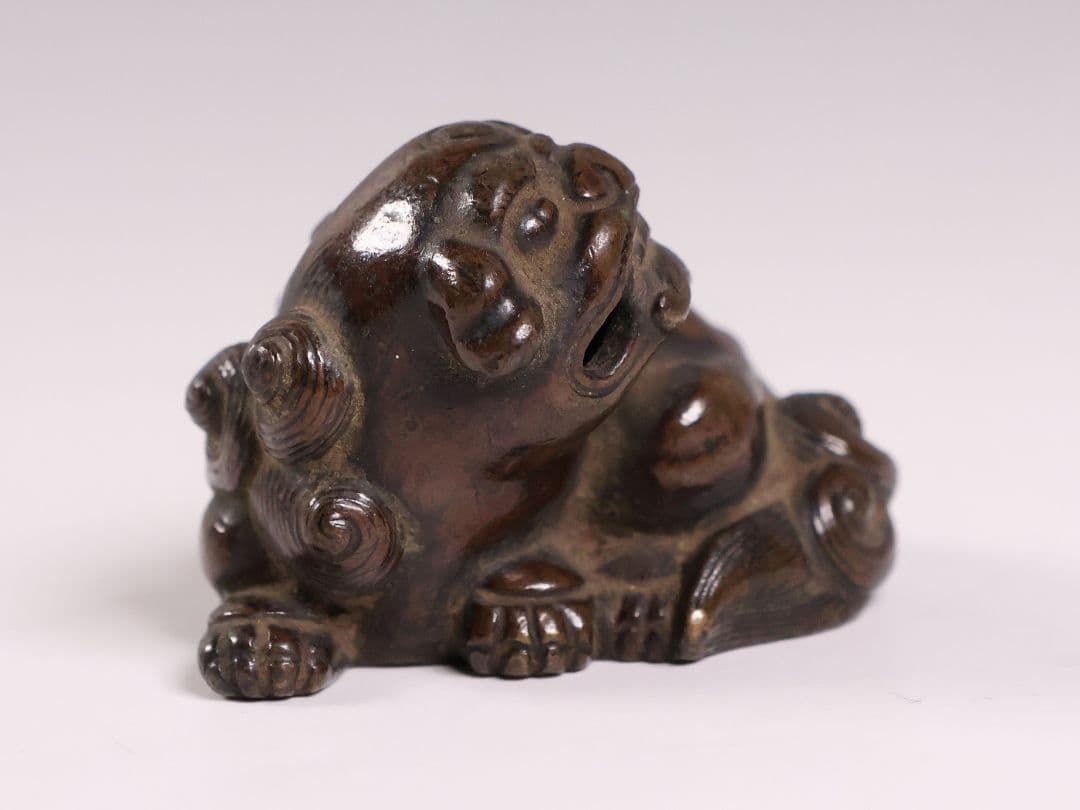 古銅 獅子 置物 5cm 71.4g 木箱入り 時代 金工 根付？【MB109】