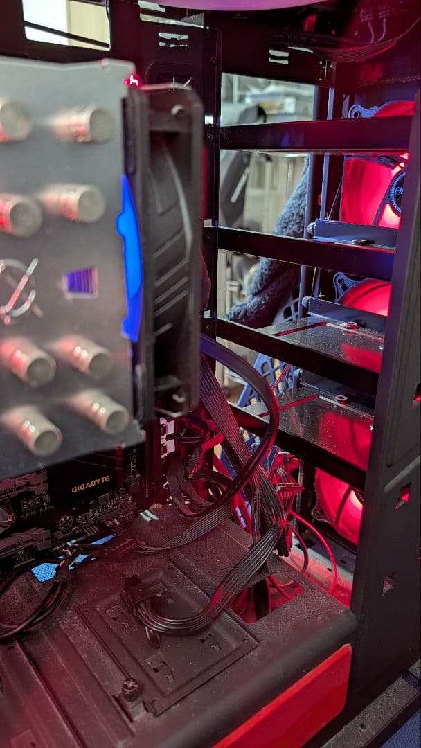 NZXT アクリルウィンドウ付きPCケース H440ジャンク