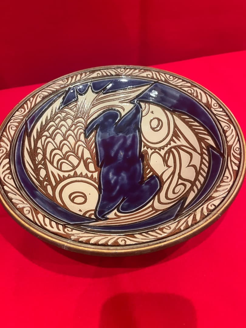 尾崎オマージュ【やちむん 宮城須美子氏 魚紋文様 深皿　ヒビあり】