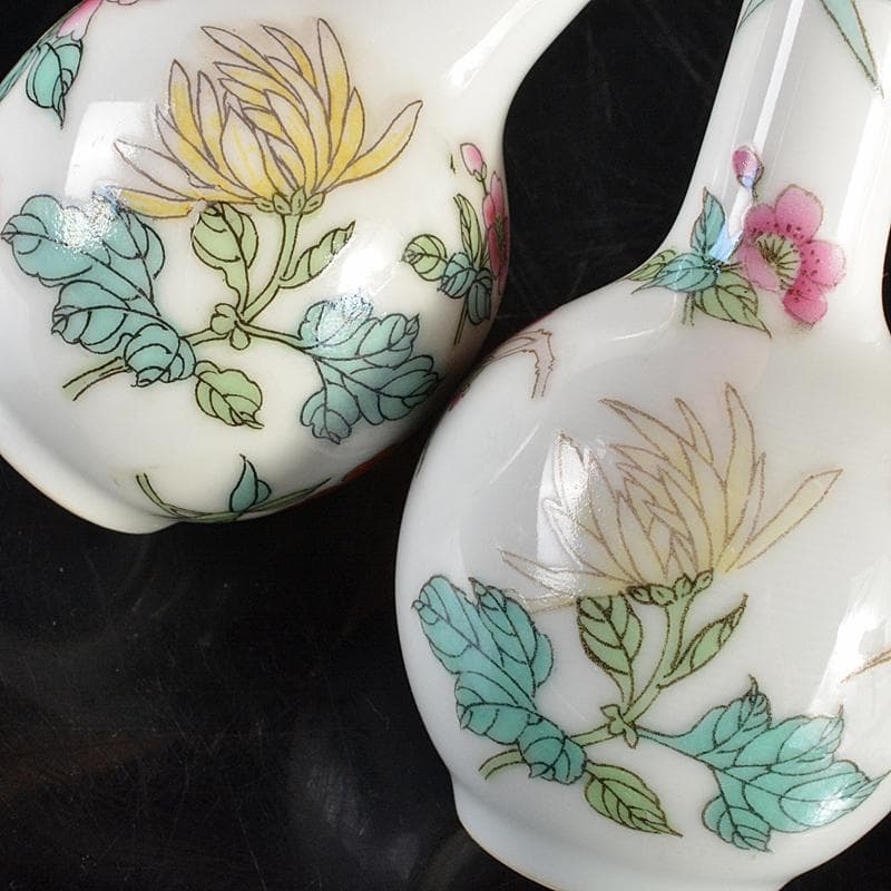 中国 中国景徳鎮款 粉彩 花文 小瓶 2点まとめて V R6648 - メルカリ