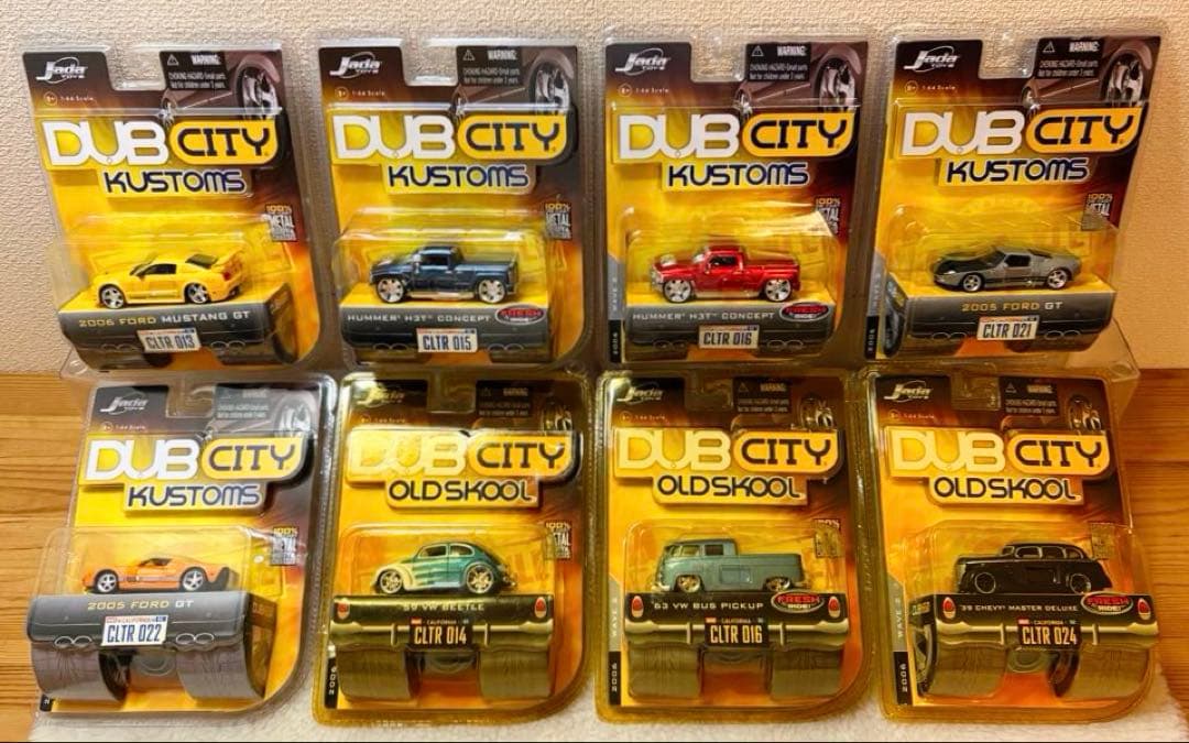 Jada DUB CITY（全8点） JADA DUB CITY 2000 CHEVY SUBURBAN W/ 20